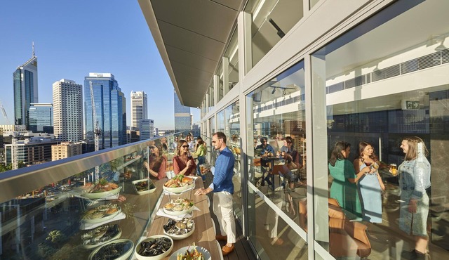 DoubleTree by Hilton Perth Waterfront