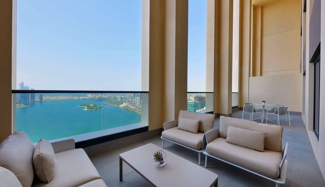 DoubleTree by Hilton Sharjah Waterfront Hotel & Residences