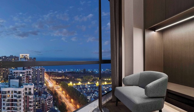 Doubletree By Hilton Yantai Golden Coast Hotel & Suites