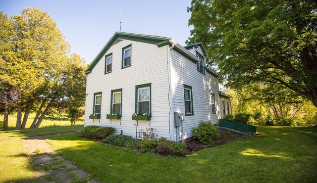 Douglaston Salmon Run - Mud Creek Lodge