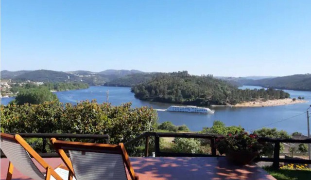 Douro Charming Chalet