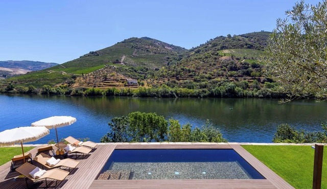 Douro Valley Riverfront Villa with Pool, and Historic Charm