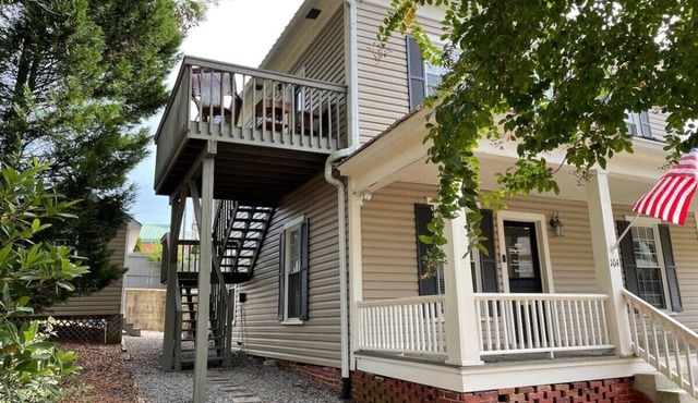 Down by the River Stay in Downtown Rome Ga