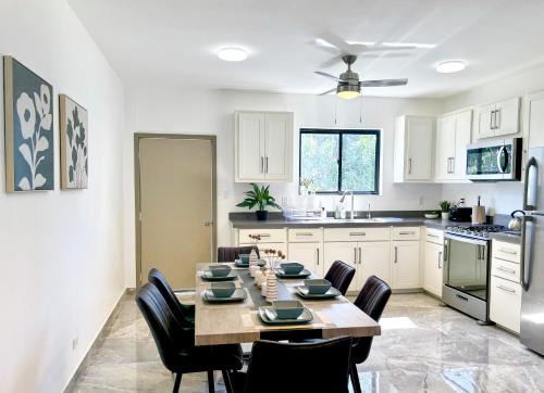 Downtown 1 or 2 Bedroom Stay - 3-min to Ferry