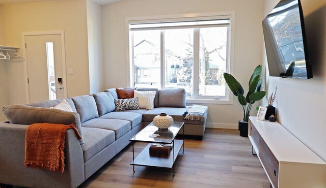 Downtown 5 Bedroom |A/C|Rogers|Commonwealth|EXPO