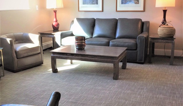 Downtown Anchorage Deluxe Furnished 2 Bedroom Apartment