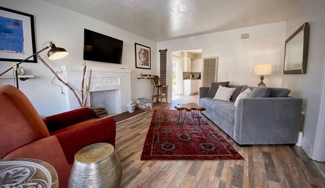 Downtown Arcata Garden Cottage