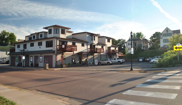 Downtown Bayfield. First & Washington Condo #203 Sleeps up to 8 Lake Views!