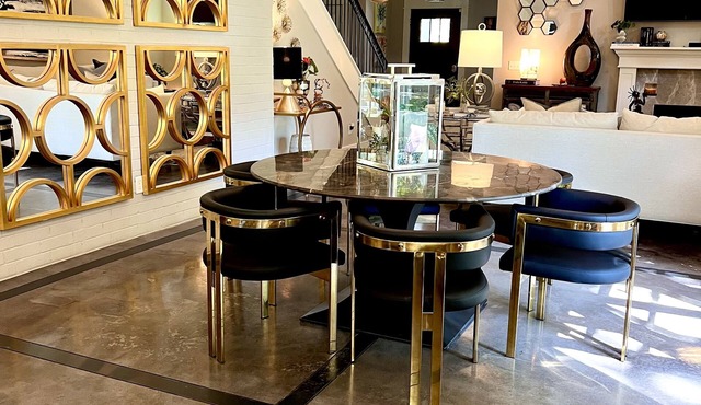 DOWNTOWN CASA KINCANNON, TOP 10 LUXURY, Bikers! HGTV FIXER TO FABULOUS BUILT