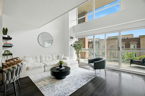 Downtown Loft style Condo with Pool Gym and Balcony