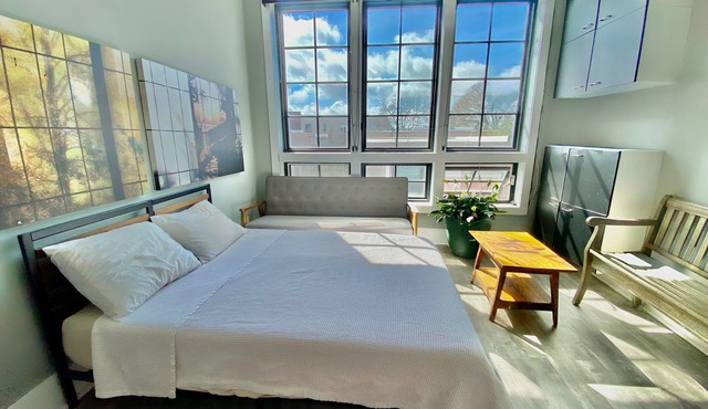 Downtown Modern Apt, Pavilion