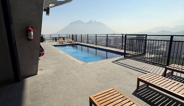DOWNTOWN MONTERREY APARTMENT
