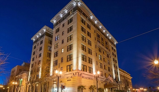 Downtown Retreat | 2 Modern Units | Pet-friendly | Near Pittock Mansion - 2 mi