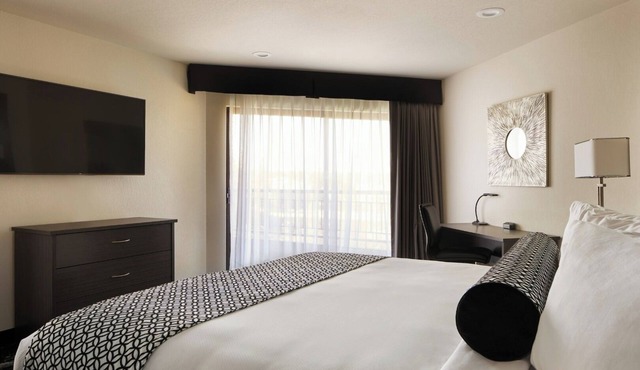 Downtown Spokane Escape | Near Riverfront Park & Spokane Arena | Outdoor Pool