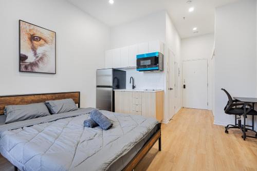 Downtown Studio For 2 Guests with Parking