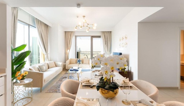 Downtown Views II 2 Bedroom with City Skyline and Sea Views