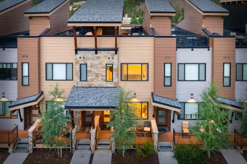 Downtown WP Villa 290 I Rooftop Hot Tub I Great Views I Activity Program