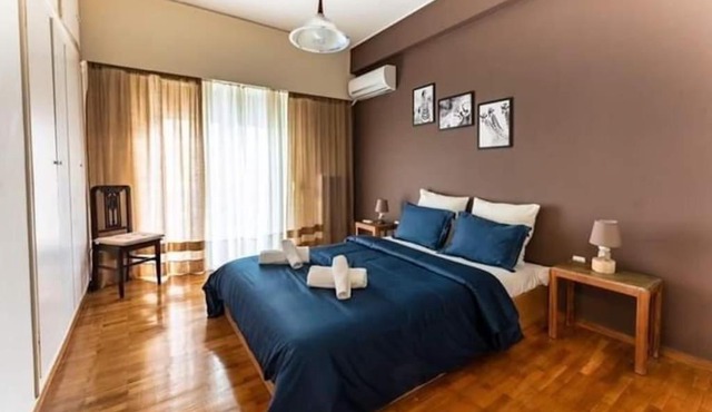 Doxy's Apartment