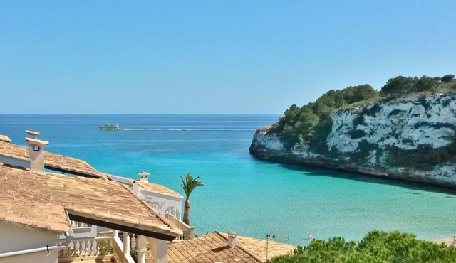 DP: directly on the beach, large terrace, sea view & garden