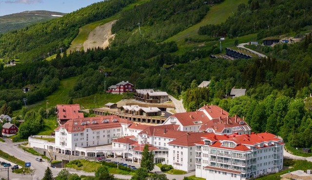Dr. Holms Hotel