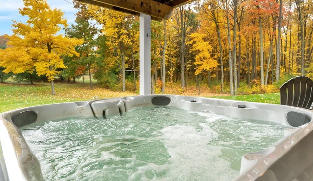 Dragon House-By Hardy Dam & Trails-Hot Tub!