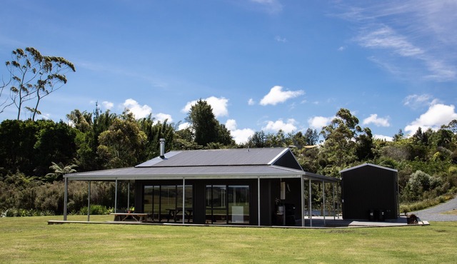 Dragonfly Barn - Kerikeri - Beautiful Rural Views