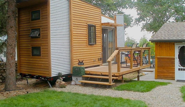 DragonFly Tiny House - Regina Beach, Saskatchewan