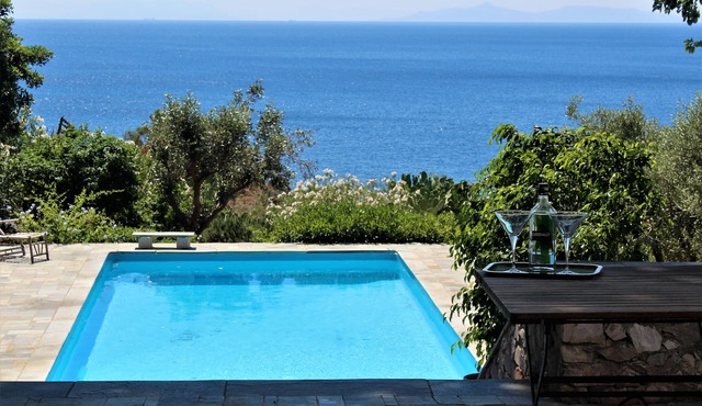Dramatic location, Serene Sea Side Villa With Pool Near Temple of Sounion