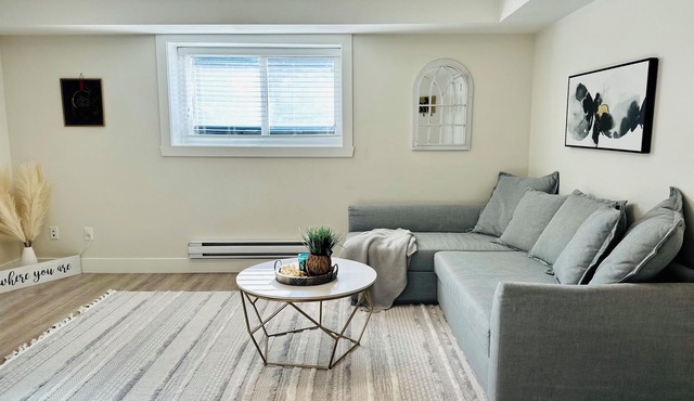 Dream Home ~ Modern & Cozy ~ We provide everything you need to feel like Home 💕