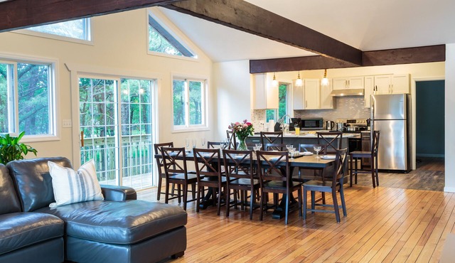 *Dream Lodge* Upscale Family Getaway!