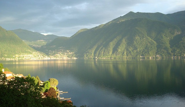 Dream view - Spacious apartment with large garden