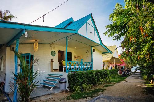 Dream Villa Beachside Sunset