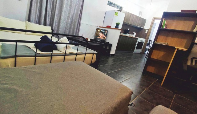 Dreams 3 Studio in Karditsa with kitchen, very large balcony, WiFi, AC