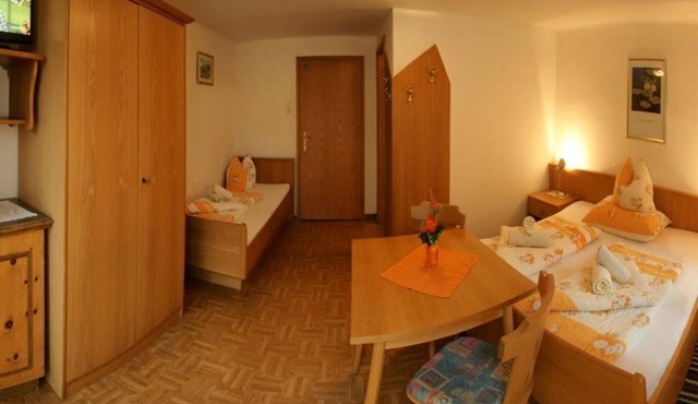 Dreibettzimmer, Dusche, WC, Balkon - Gasthof-pension Innerfraganter Wirt