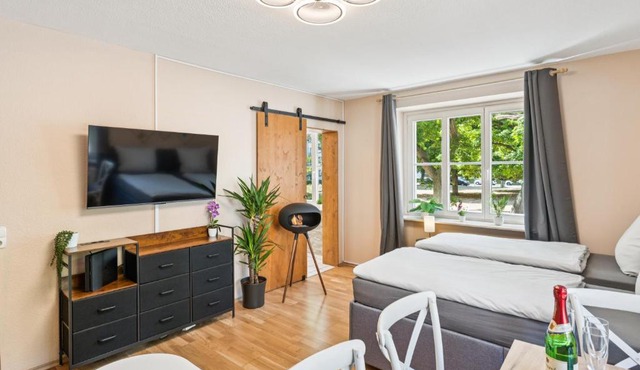 DresdenStay Nähe Elbepark 2 Schlafzimmer Kamin PS4