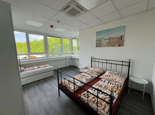 DRIVER ROOMS
