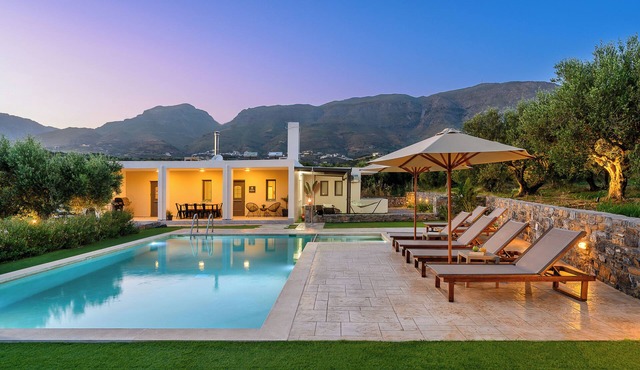 "Drosia Villa" Private Nature Getaway!