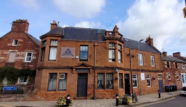 Dryburgh Arms Pub with Rooms