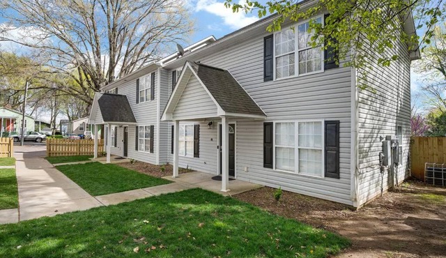 DT/2 Spacious 3BR Suites/FreeParking/SelfCheckin