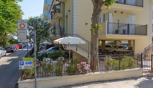 DUCAL RESIDENCE 20 METERS FROM THE SEA, IN VISERBA. Trilo Suite n. 8