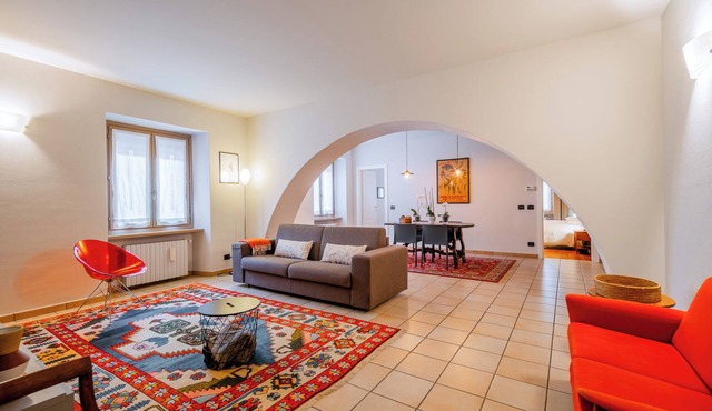 Due dei Mille - Three Bedroom Apartment, Sleeps 7