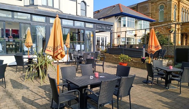 Dukes Folly Hotel
