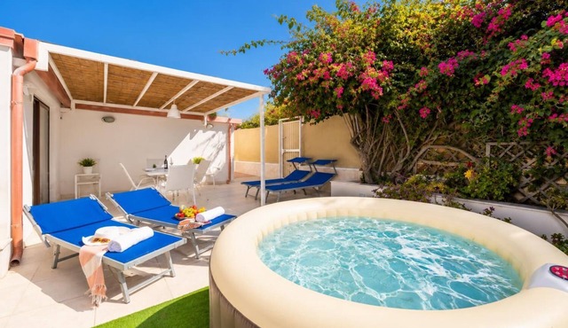 Dune - Two Bedroom Villa, Sleeps 4