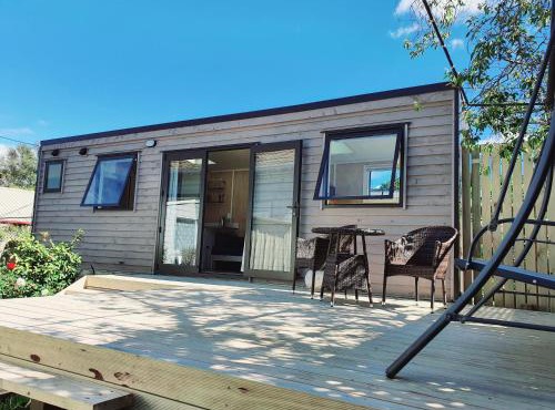 Dunedin Retreat Cabin