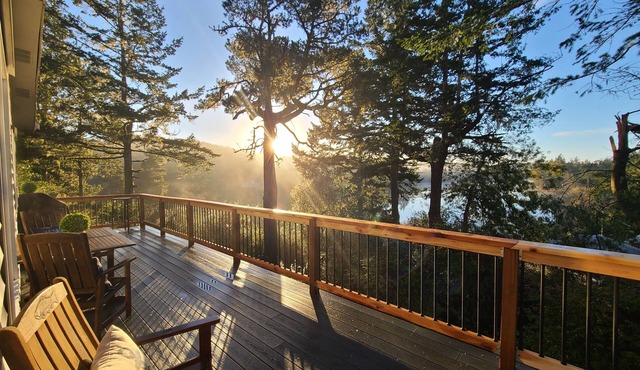 DUNEHAVEN OVERLOOK Direct Dune Access, Lakefront Solitude on the Oregon Coast