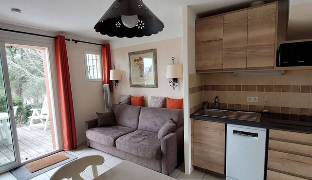 Duplex 2 BR, 6 Pers, Terrasse Privée, WiFi, Animaux OK – Grospierres