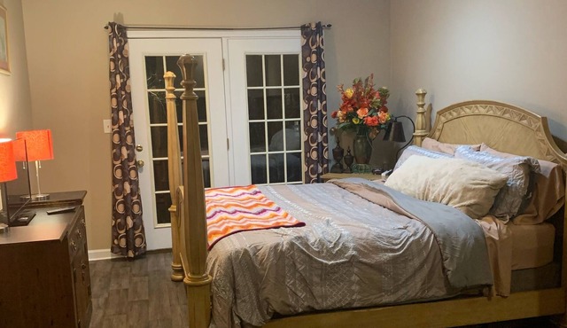 Duplex Brownsboro Nest ( 2 units )