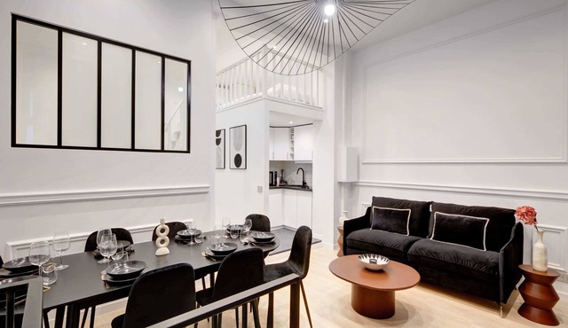 Duplex de Luxe avec billard et baignoire