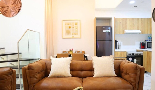 Duplex Elegance Retreat - 2 BR in Masdar City