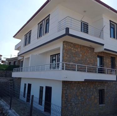 Duplex house with panoramic view